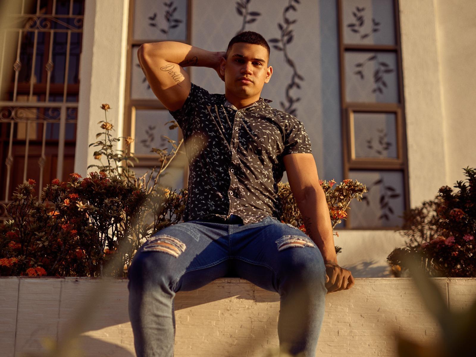 Aaronhunter__ Profile Image