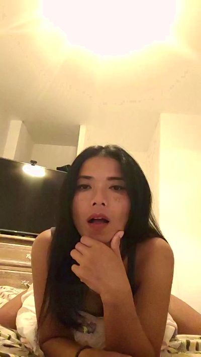 Asianwhitheuro from France