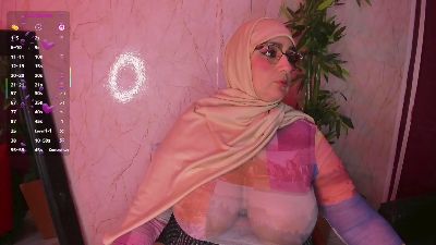 HijabiMilf from Lebanon