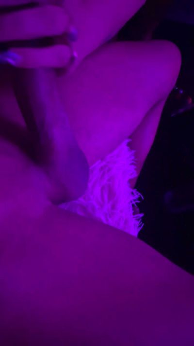 Hot_daisy from Netherlands