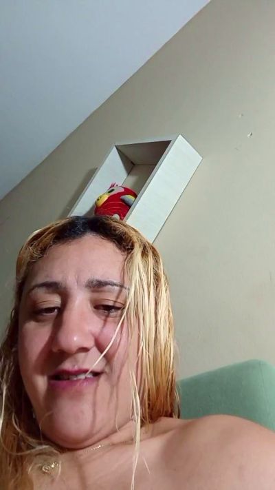 Melzinha3737 from Brazil