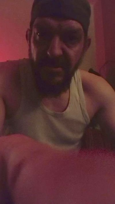 TommyHard81 from Germany