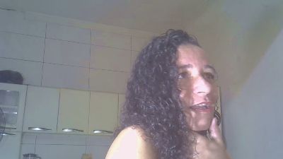 leticiaquer from Brazil