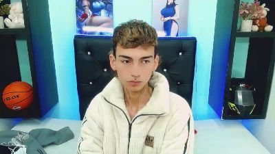 ttimy_x_boy from United States