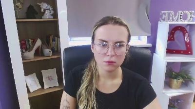 xZoey from United Kingdom
